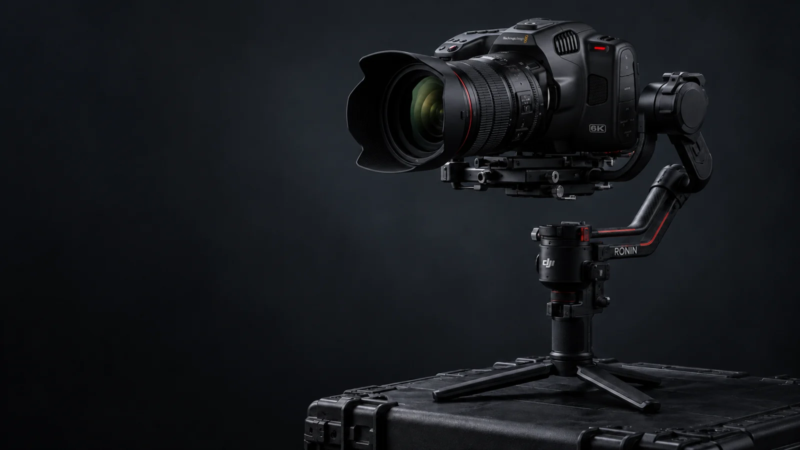 Illustration d’une Blackmagic Pocket Cinema Camera 6K Pro sur stabilisateur Ronin